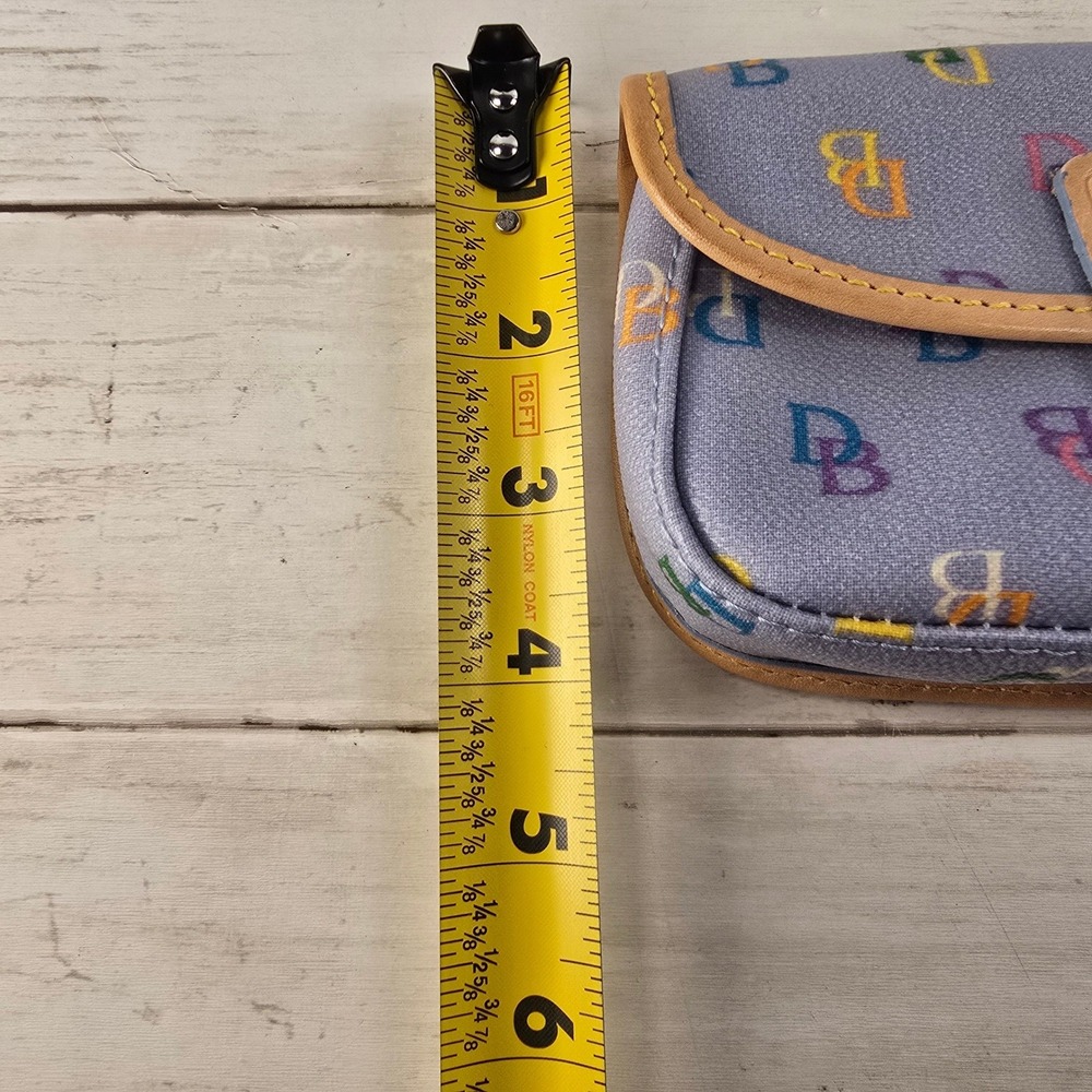 Dooney & Bourke Multicolor DB Logo Wristlet Lavender Blue Canvas Heart Charm - Picture 2 of 7
